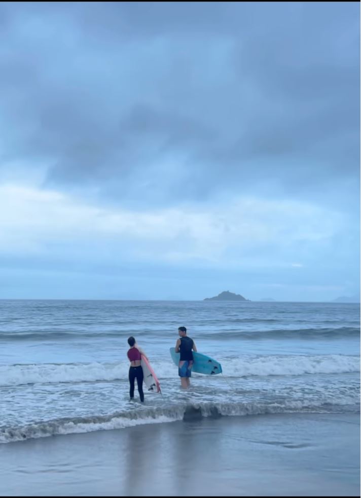 📺tvb《逆天奇案2》冯盈盈玩冲浪🏄‍♀️零赘肉纤腰fit到没朋友🤩