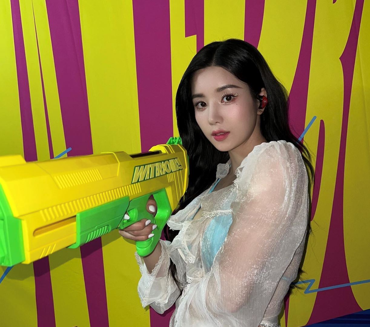 kwon eun bi reveals heartwarming reason for paying for her brother's wedding