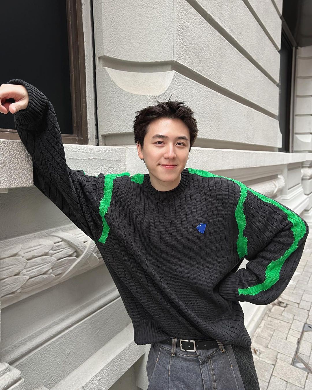 🇭🇰汤洛雯混血表弟李子熙好有型❗考获飞机师牌获赞似“cool魔”✈️