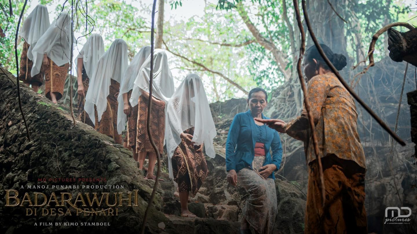 印尼恐怖电影《鬼舞村》续集《鬼舞村：诅咒起源》❗女主角与数百条真蛇同台演出🐍