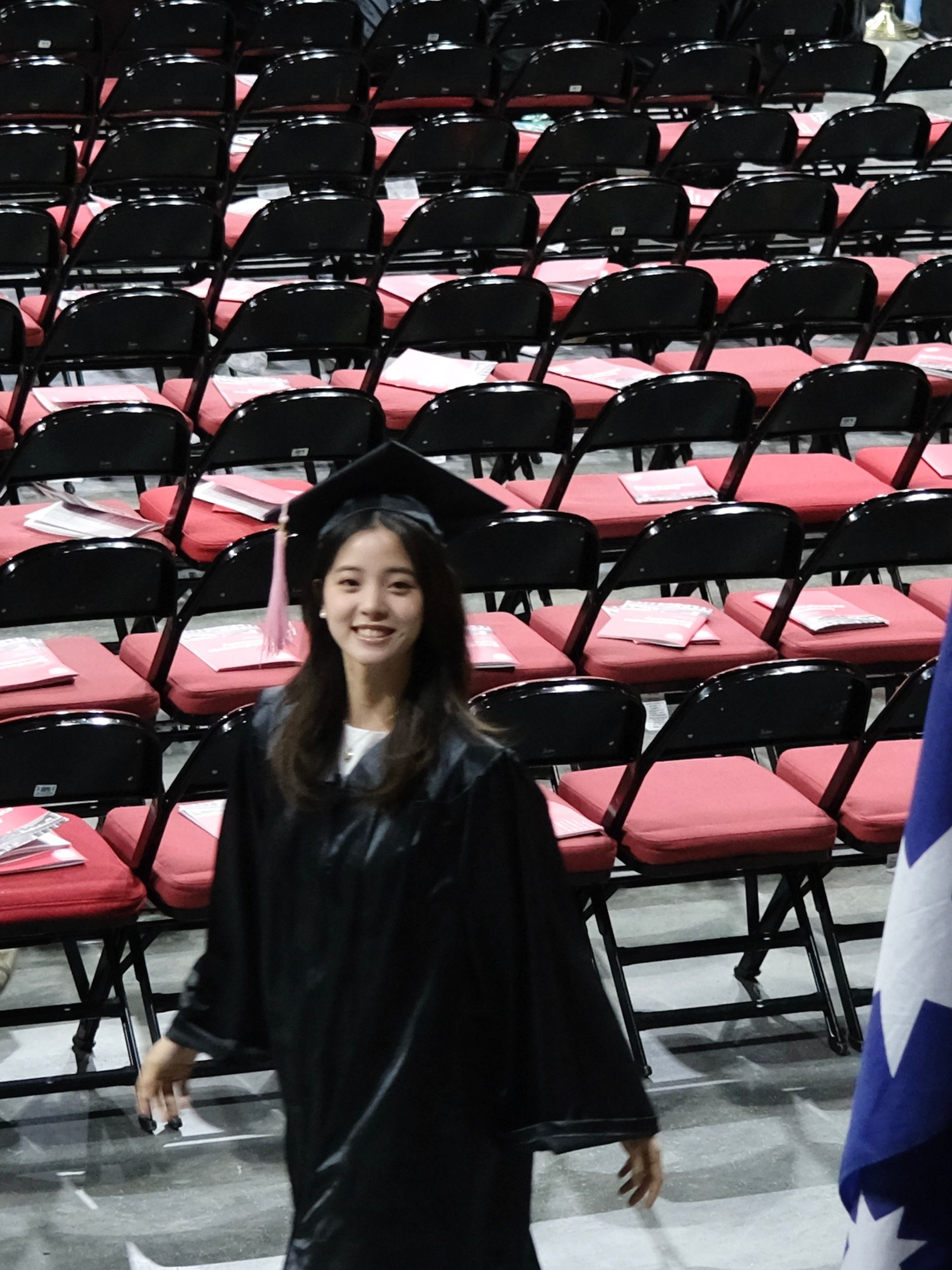 欧阳娜娜伯克利毕业啦❗毕业是结束 也是一个新的开始🌟