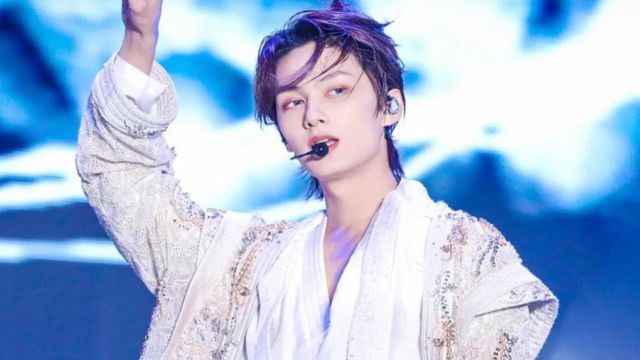 carats furious over seventeen jun's account of director's negative comments after debut