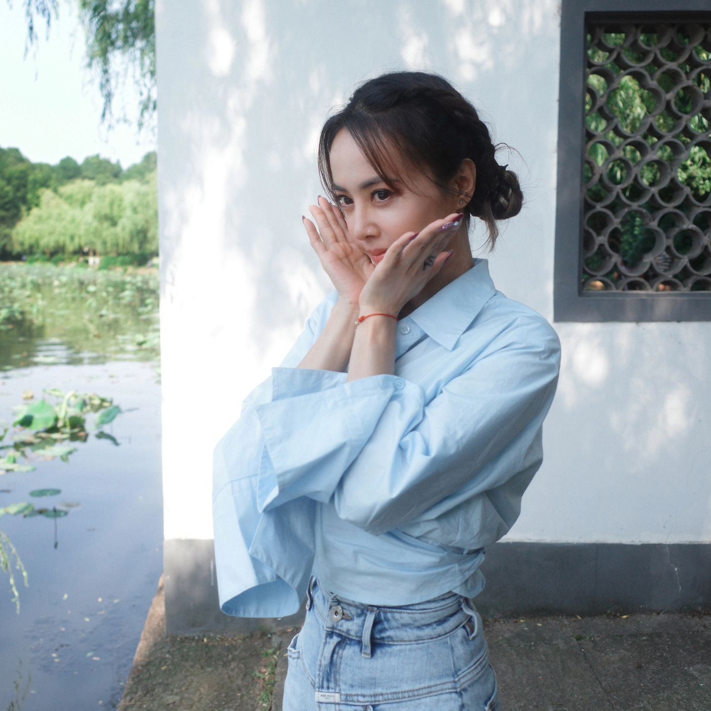 jolin蔡依林零伪装游西湖❗网友：台上国际巨星 台下女大学生🤩