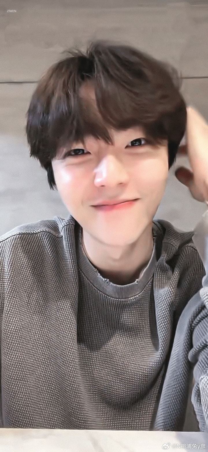 陈立农顶十级颱風做“这”事❗家里仓库屋顶被吹走😱