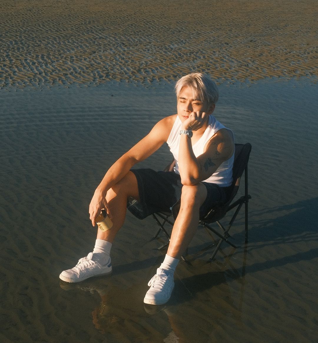 🇲🇾菲道尔公开帅哥助理账号❗也是位创作歌手🔥