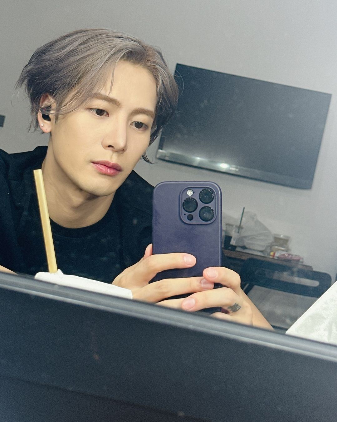 王嘉尔偶像竟是他❗被惊喜告白：我是你超级粉丝💥