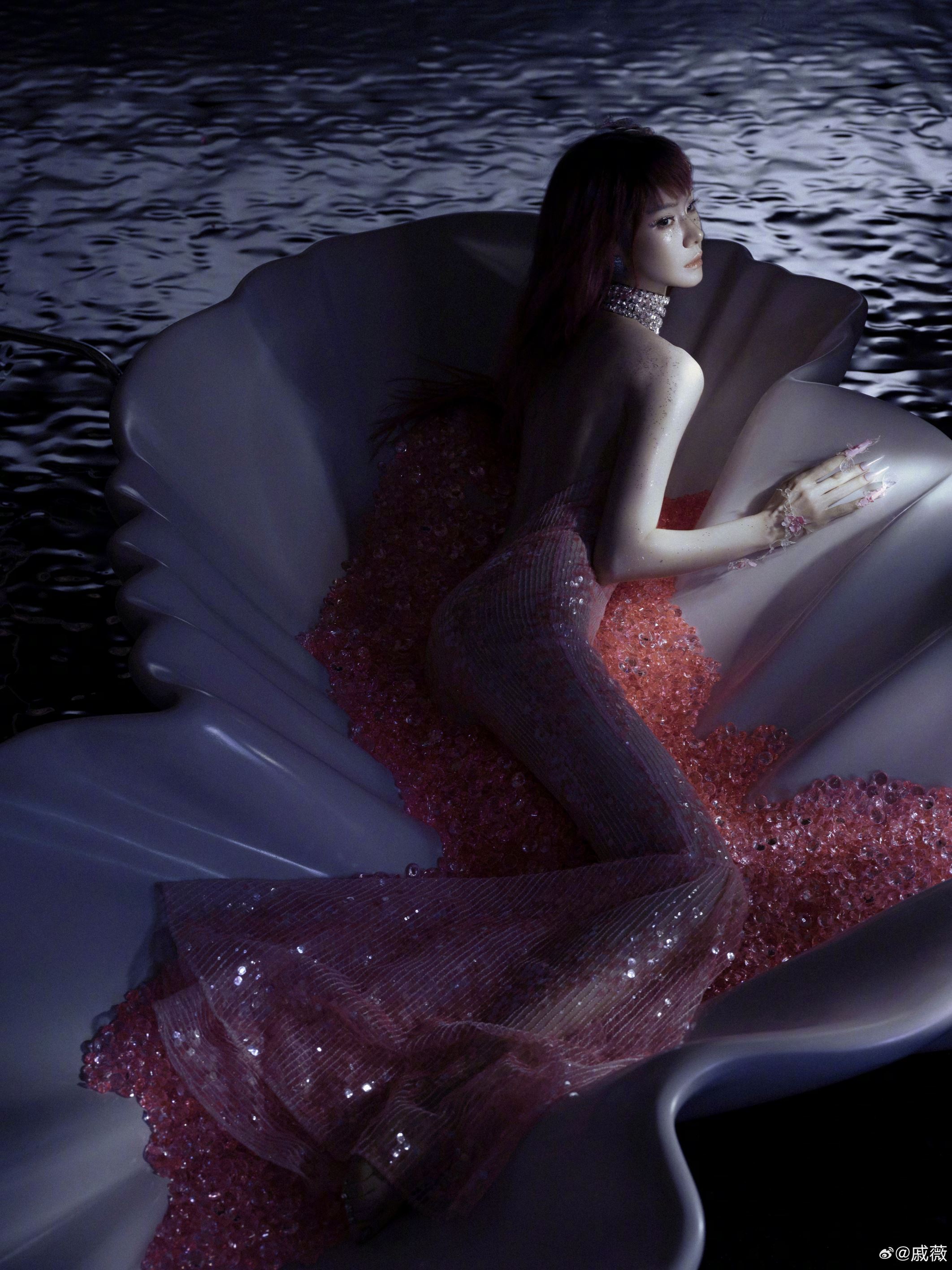 戚薇新歌《粉钻》上线❗薛之谦作词作曲⚡️