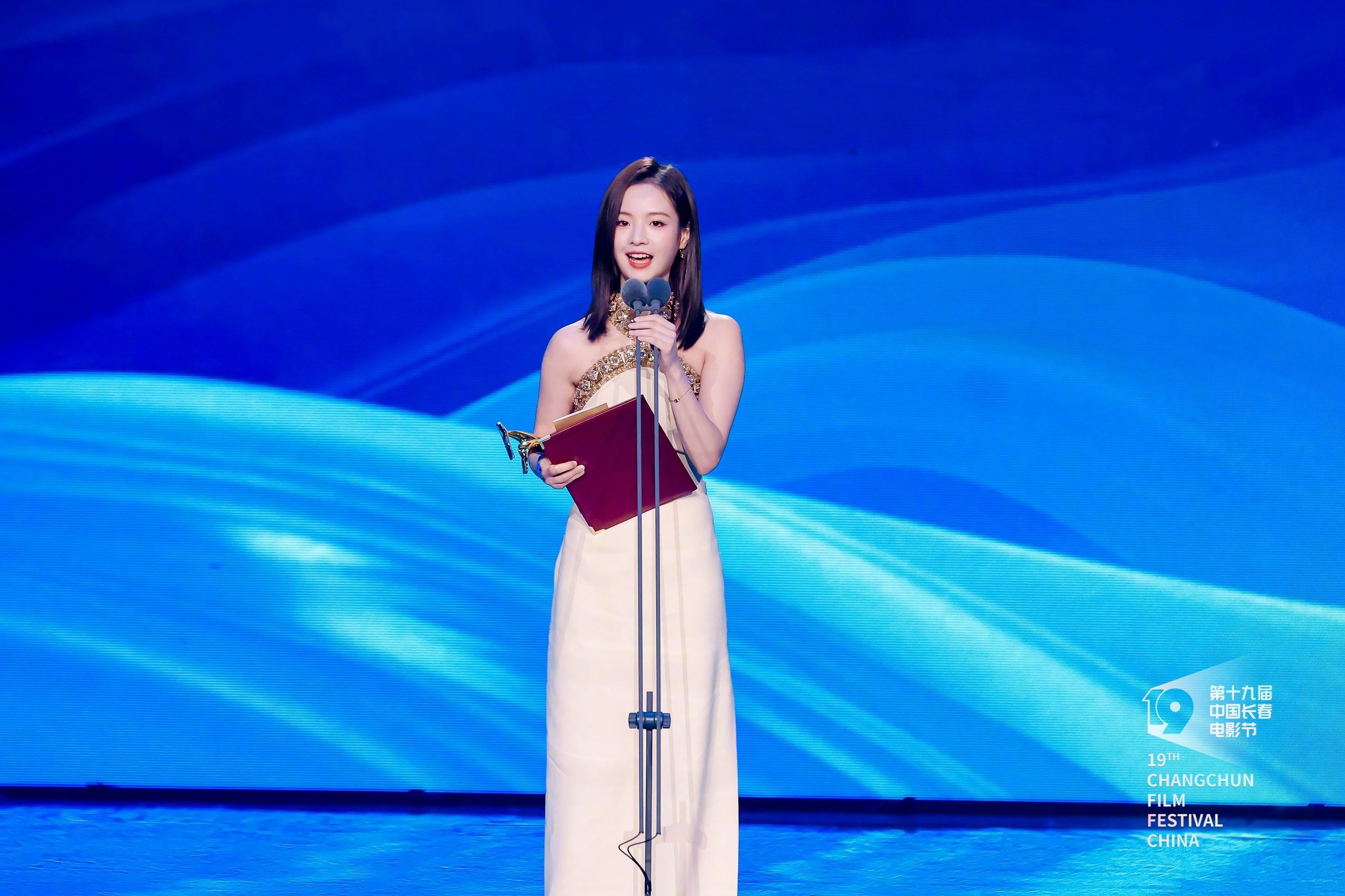 金鹿奖获奖名单出炉❗彭昱畅、李庚希金鹿奖封影帝后🔥