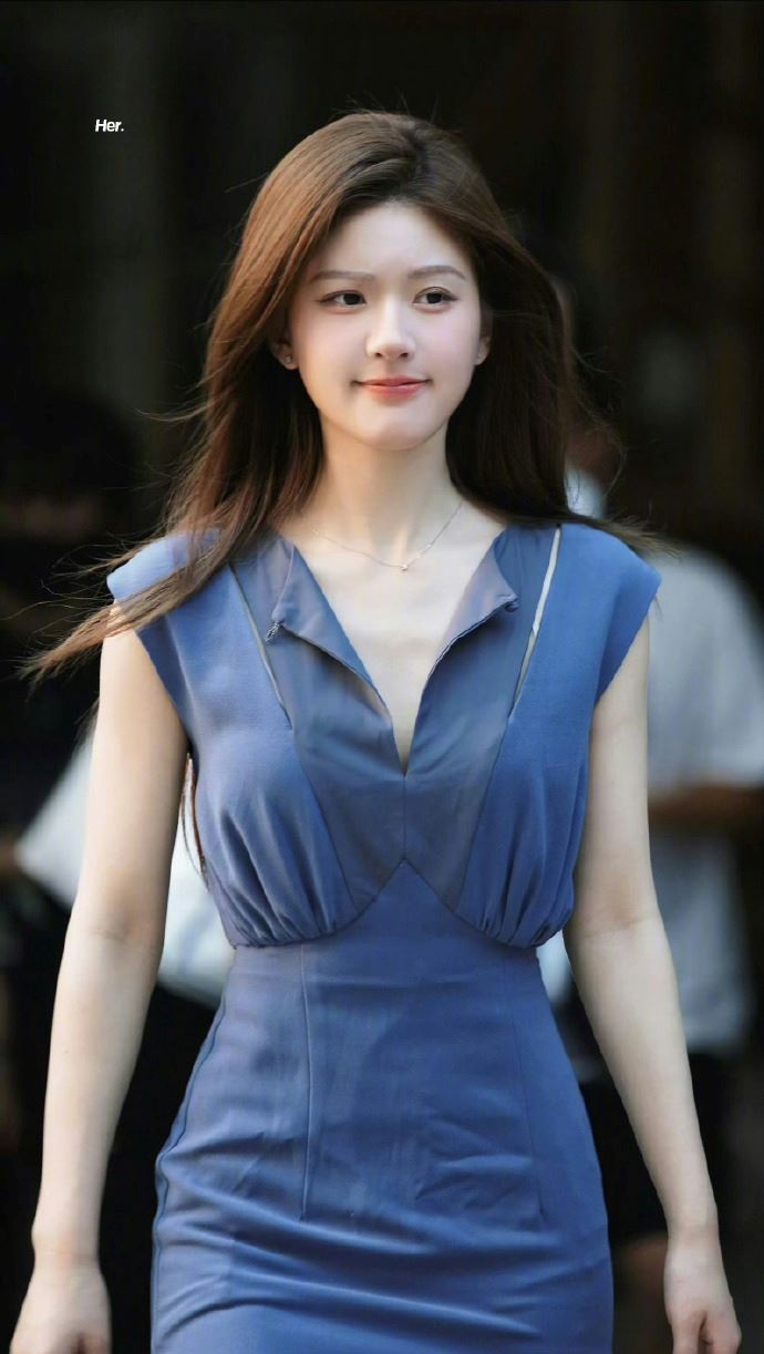 赵露思《许我耀眼》杀青❗剧里妆造都自己来🔥