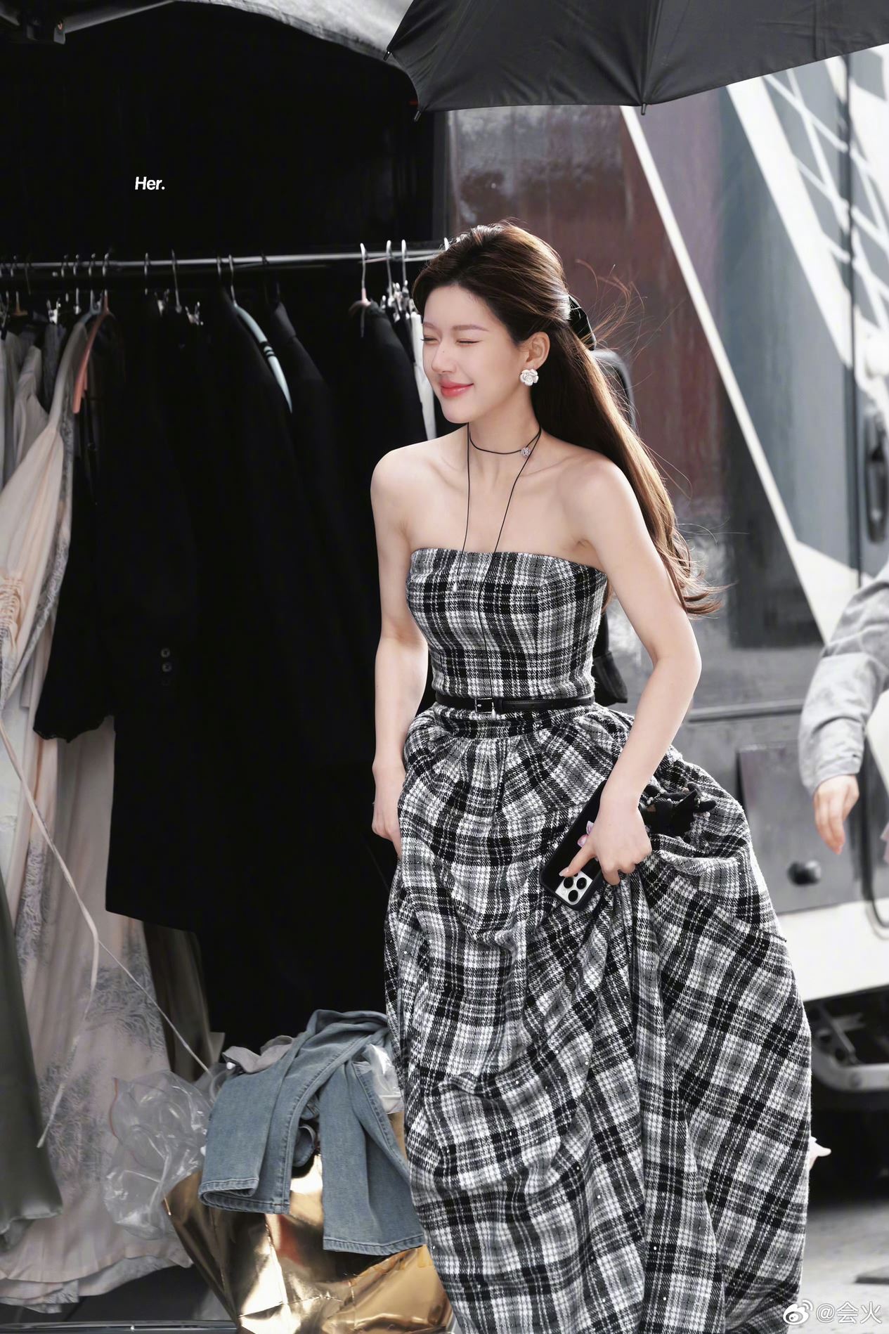 赵露思《许我耀眼》杀青❗剧里妆造都自己来🔥