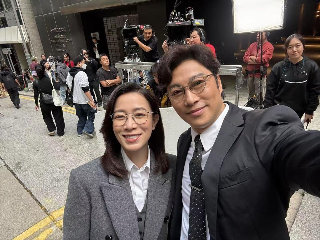 佘诗曼《正义女神》杀青❗与谭耀文隔20年再合作⚡️