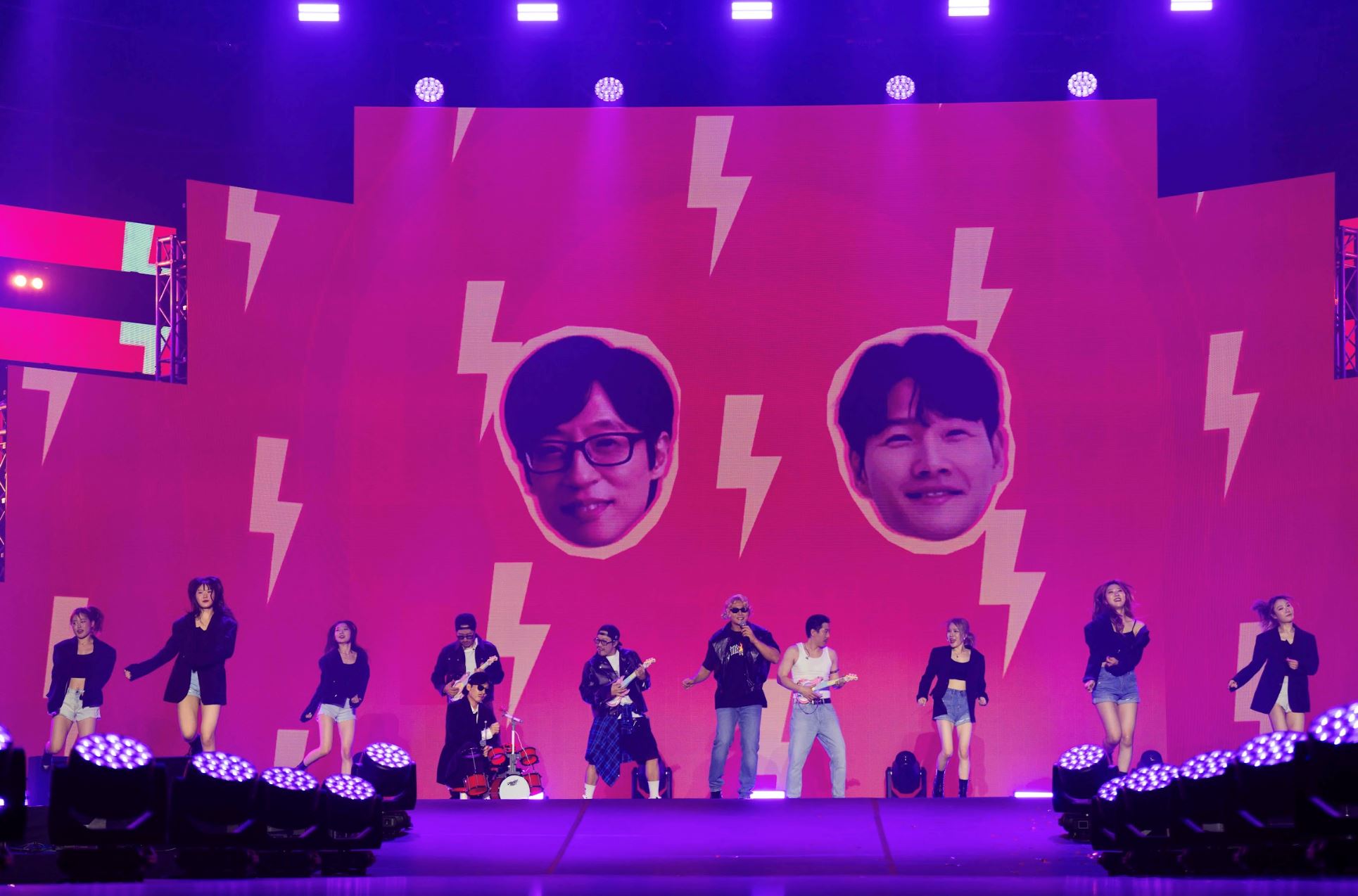 running man “run 2 u” in kl: a live show filled with laughter and chaos!