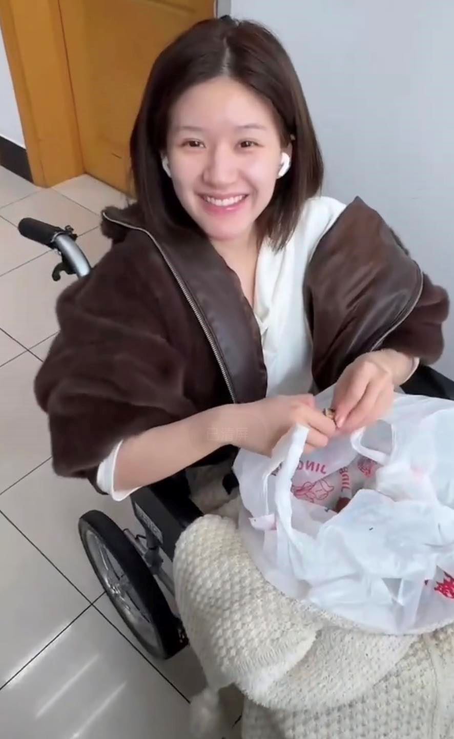 抑郁症5个躯体化症状❗赵露思：重视心理治疗很重要⚠️