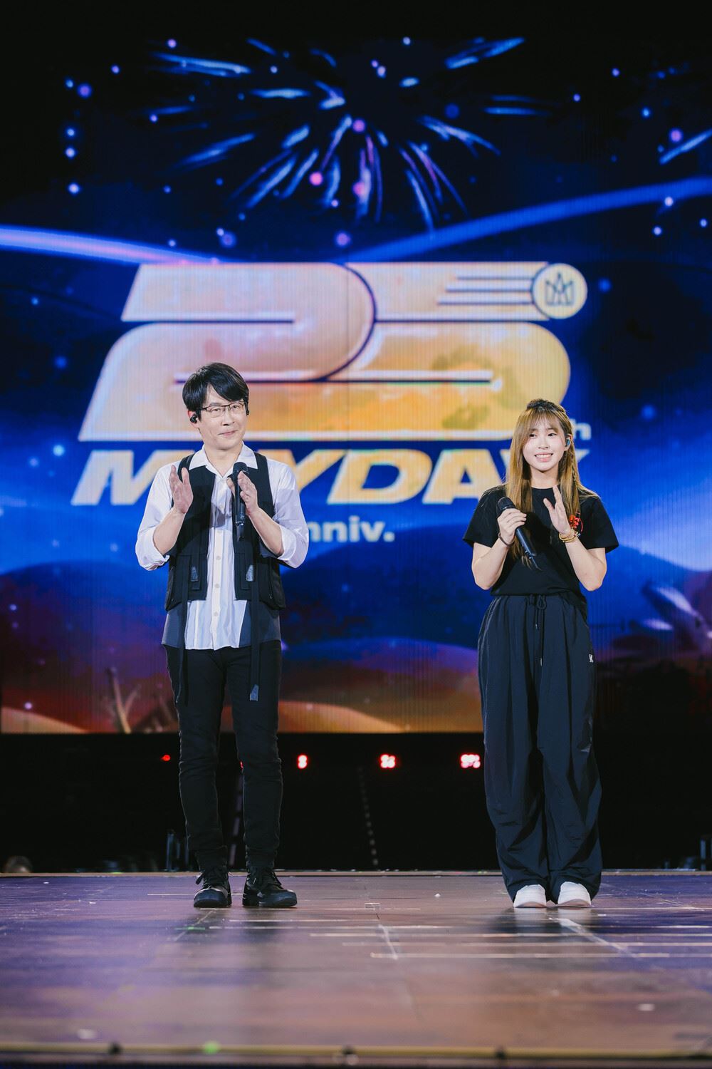 五月天《回到那一天》新加坡第二场❗献上星光熠熠的双重惊喜✨