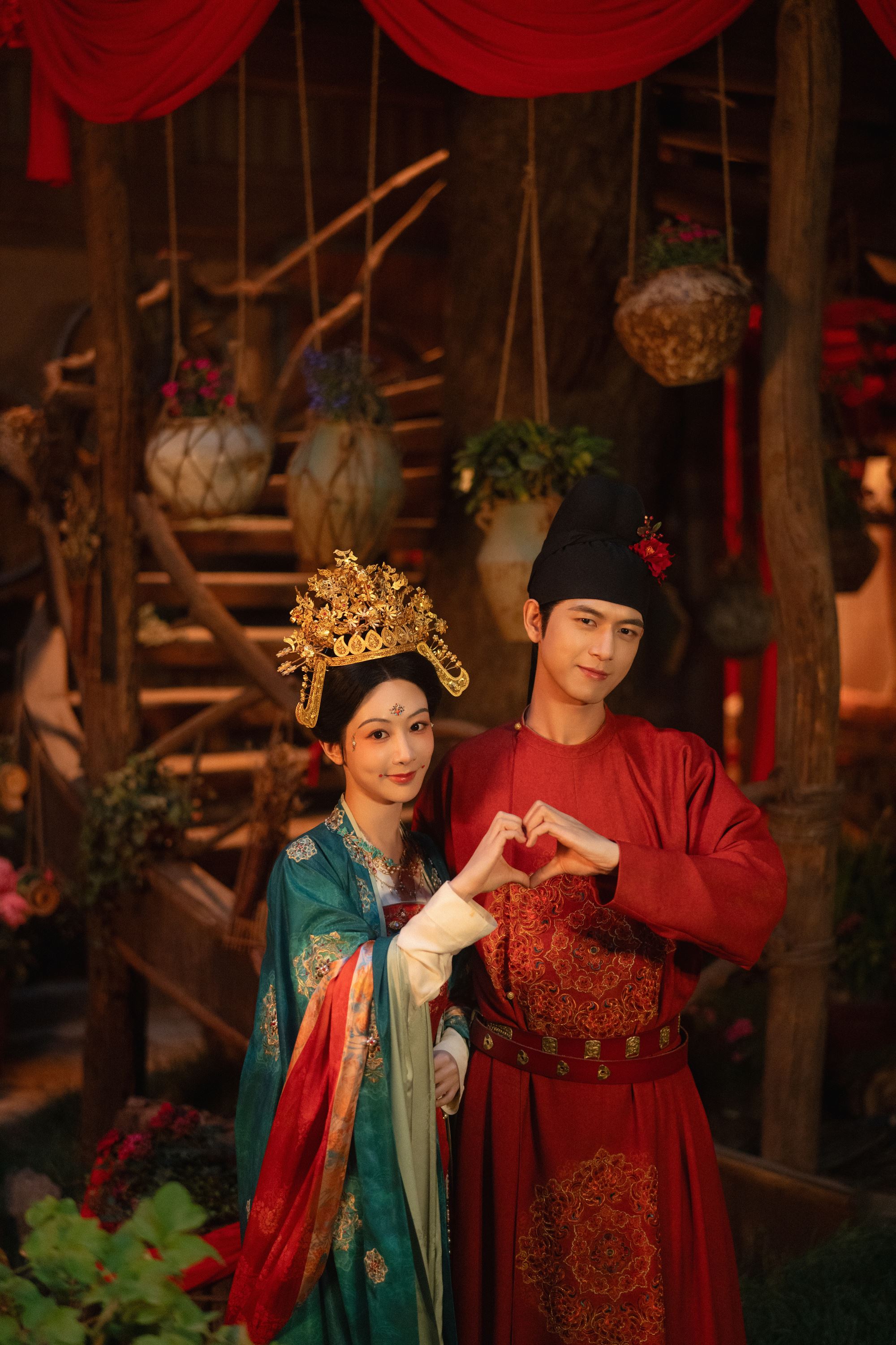 战损版李现晒腹肌❗深夜大放粉丝福利⚡️