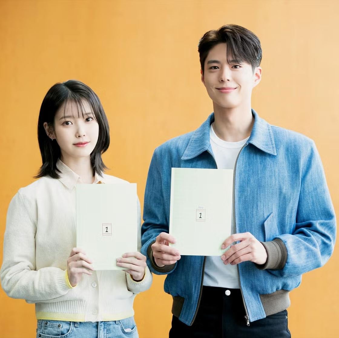 【视频】📺《您辛苦了》预告片抢先看❗iu、朴宝剑在战争中相爱❤️‍🩹