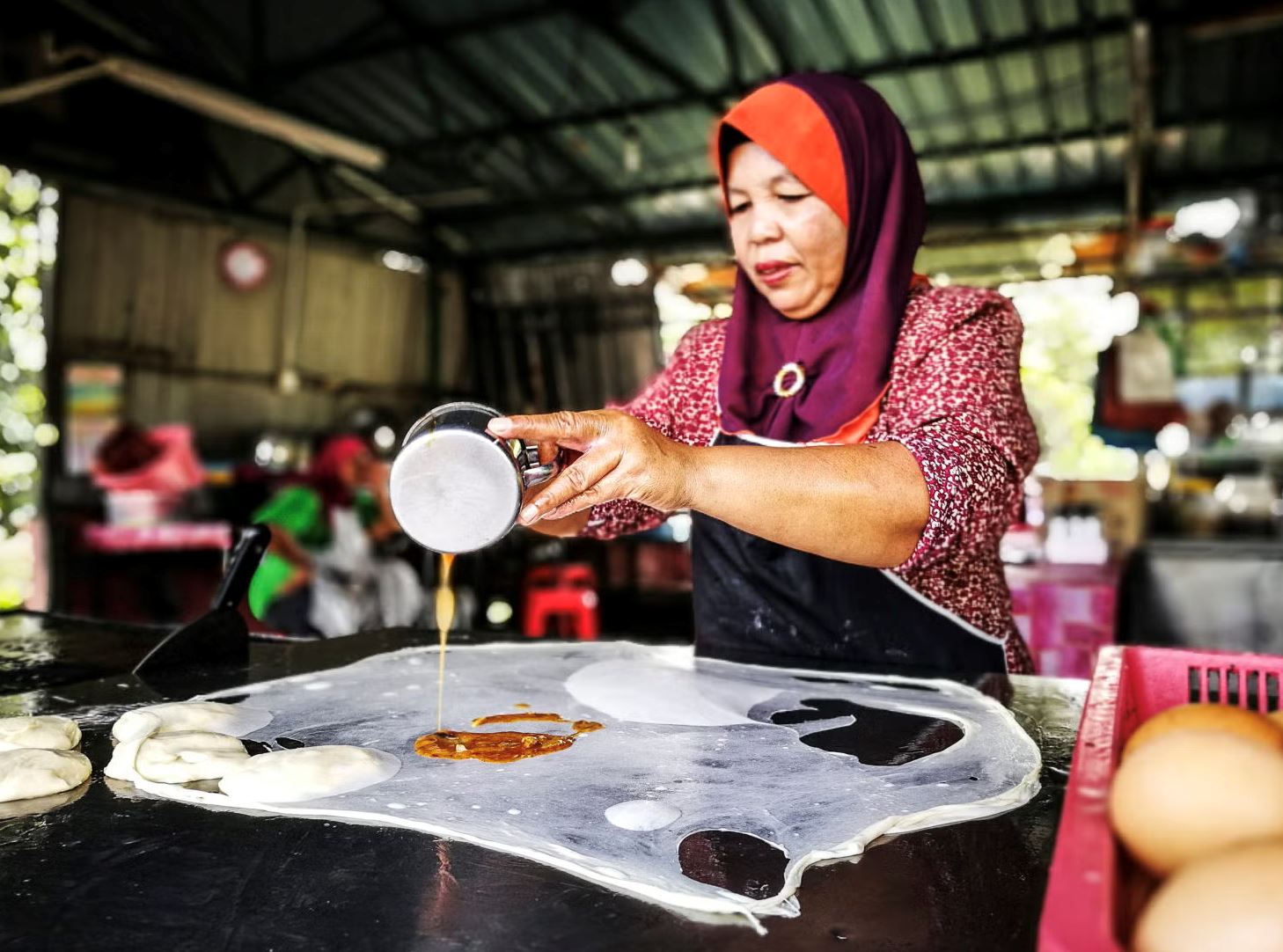australian restaurant offers roti canai maker job with salary up to rm245,000 a year