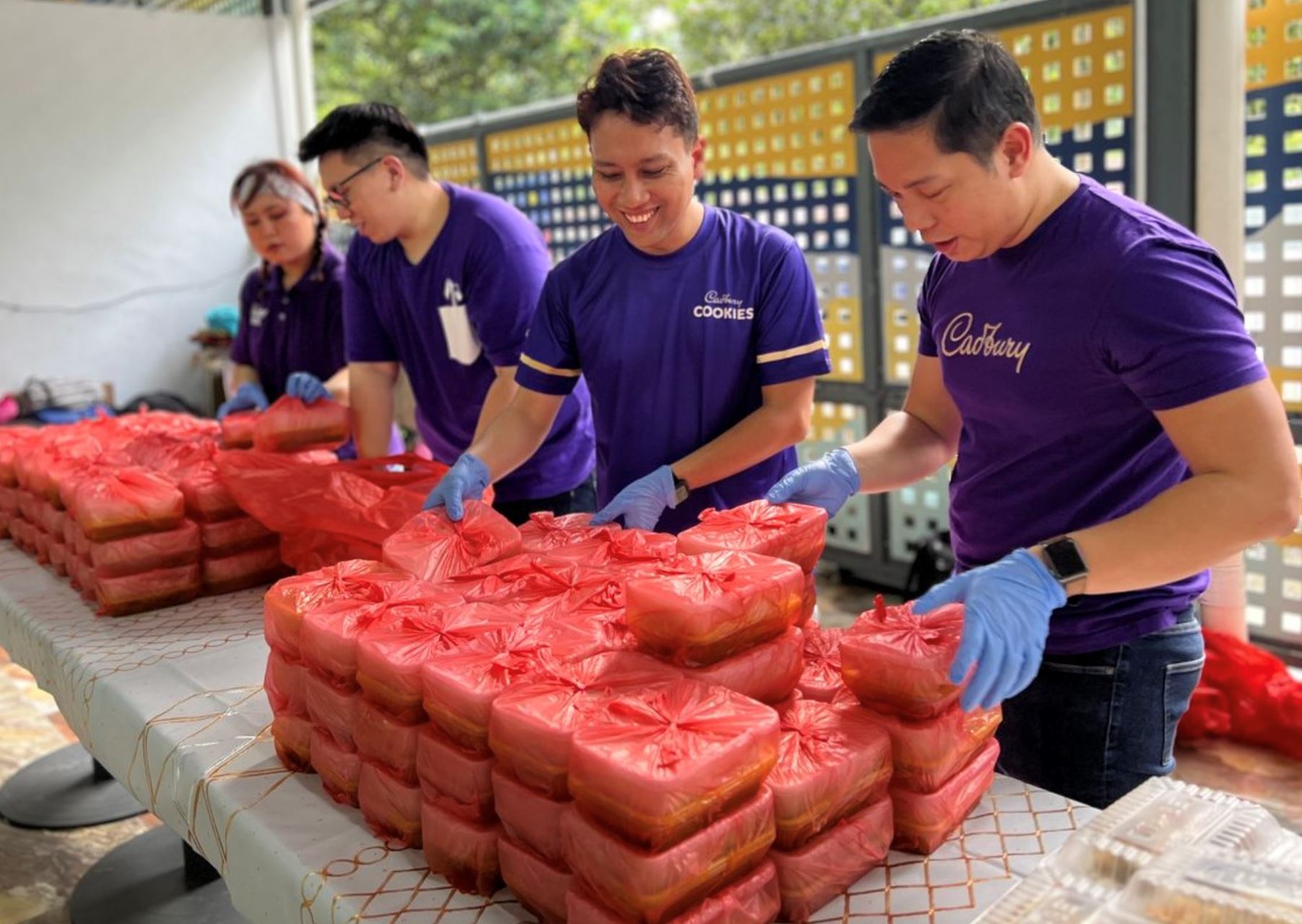 cooking, sharing and giving: mondelēz international sparks a wave of generosity in malaysia this ramadan