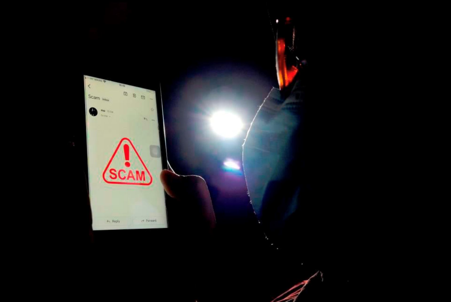 m’sians still falling for online scams! man in his 70s loses over rm5 million in fake investment scheme