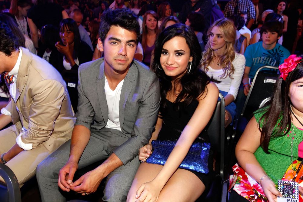 joe jonas congratulates ex demi lovato on wedding to jutes