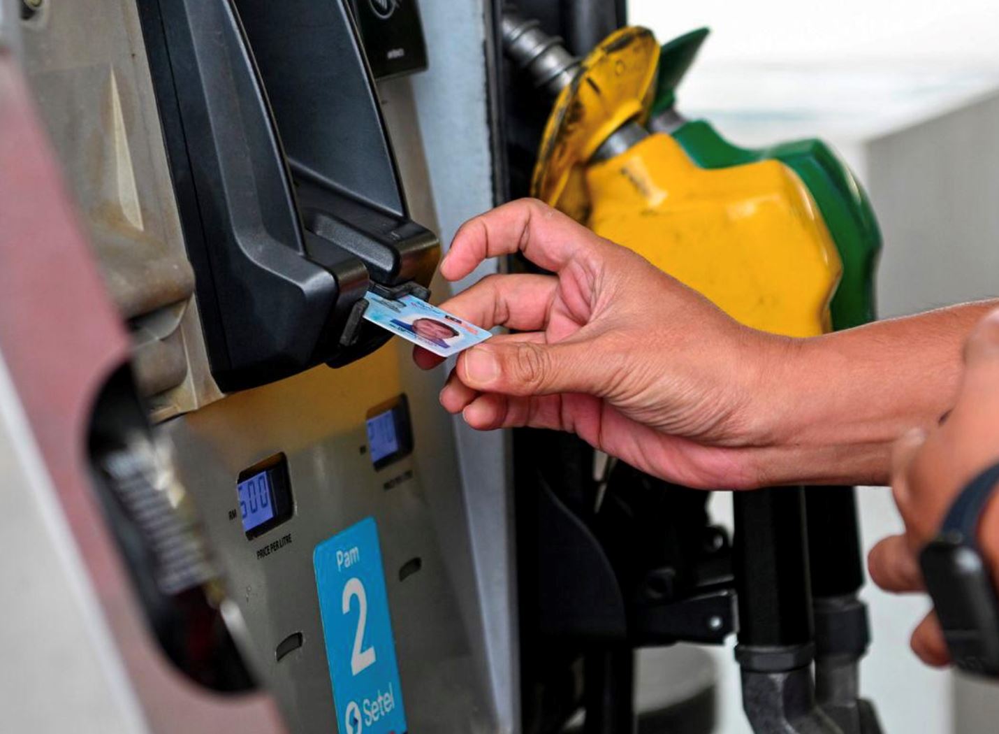 budi95: foreign cars including those from singapore can only pump ron97 in malaysia