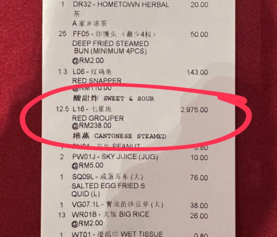 johor diner leaves 5-star review after being overcharged rm2,975 for fish by mistake