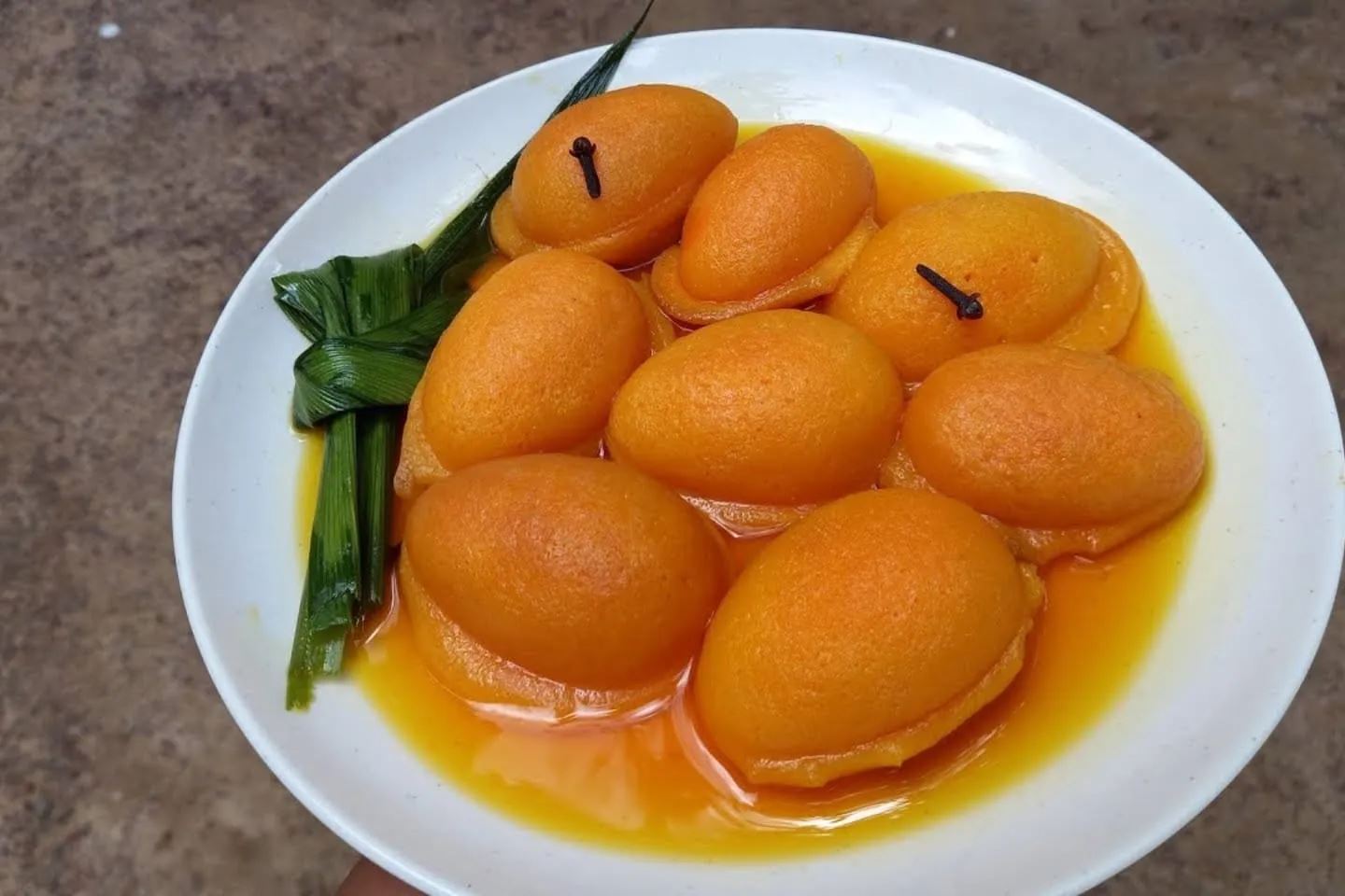 tak tahu nak berbuka apa? ini 11 kuih tradisional pantai timur wajib cuba sepanjang ramadan